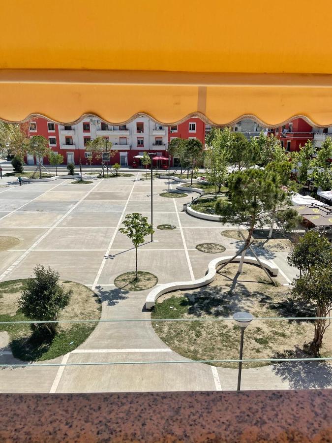 Sunkissed Centre Apartment Vlorë Eksteriør bilde