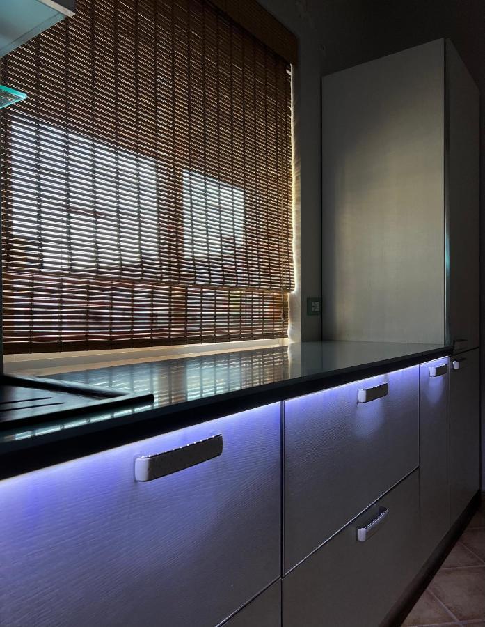 Sunkissed Centre Apartment Vlorë Eksteriør bilde